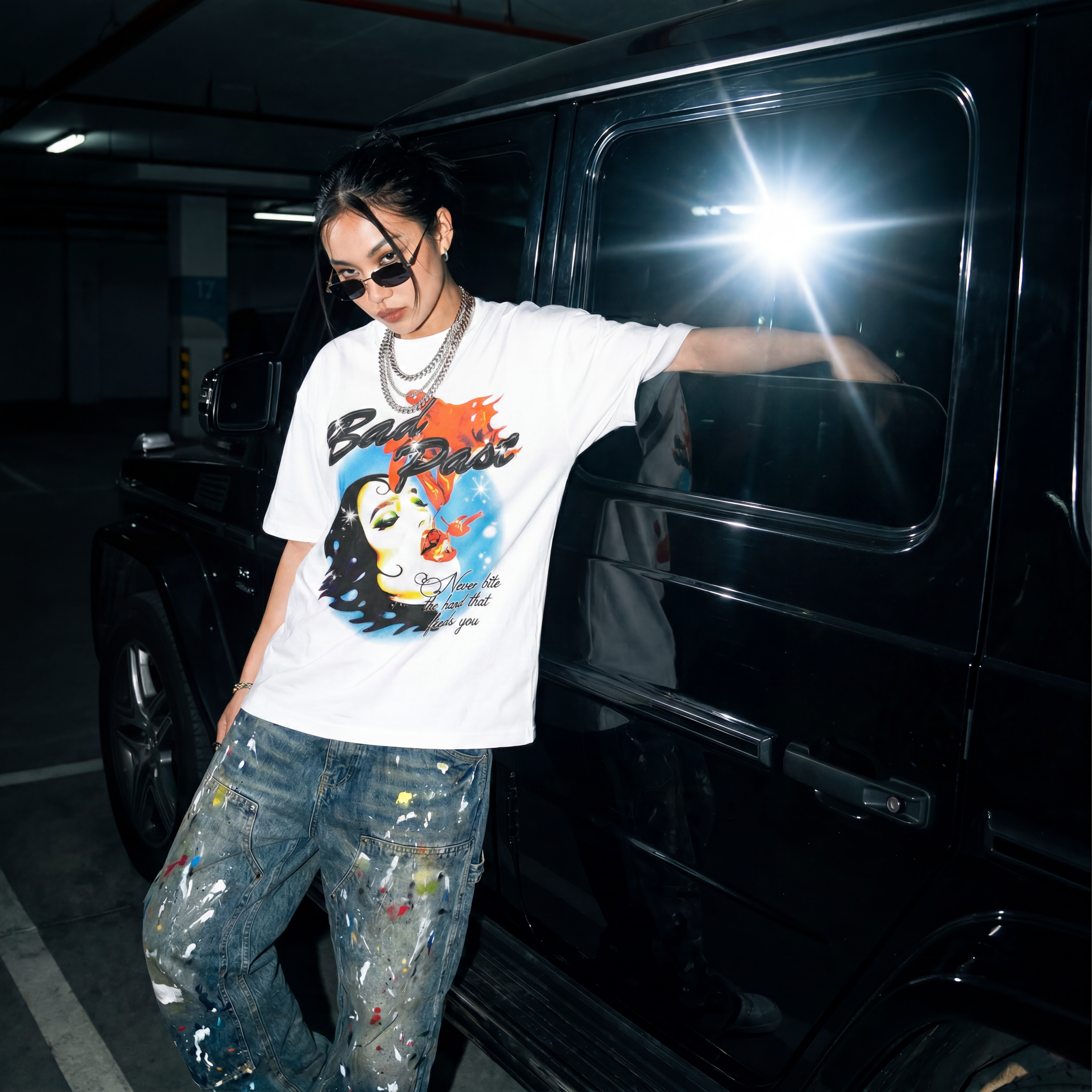 FRIENDS & MONEY TEE