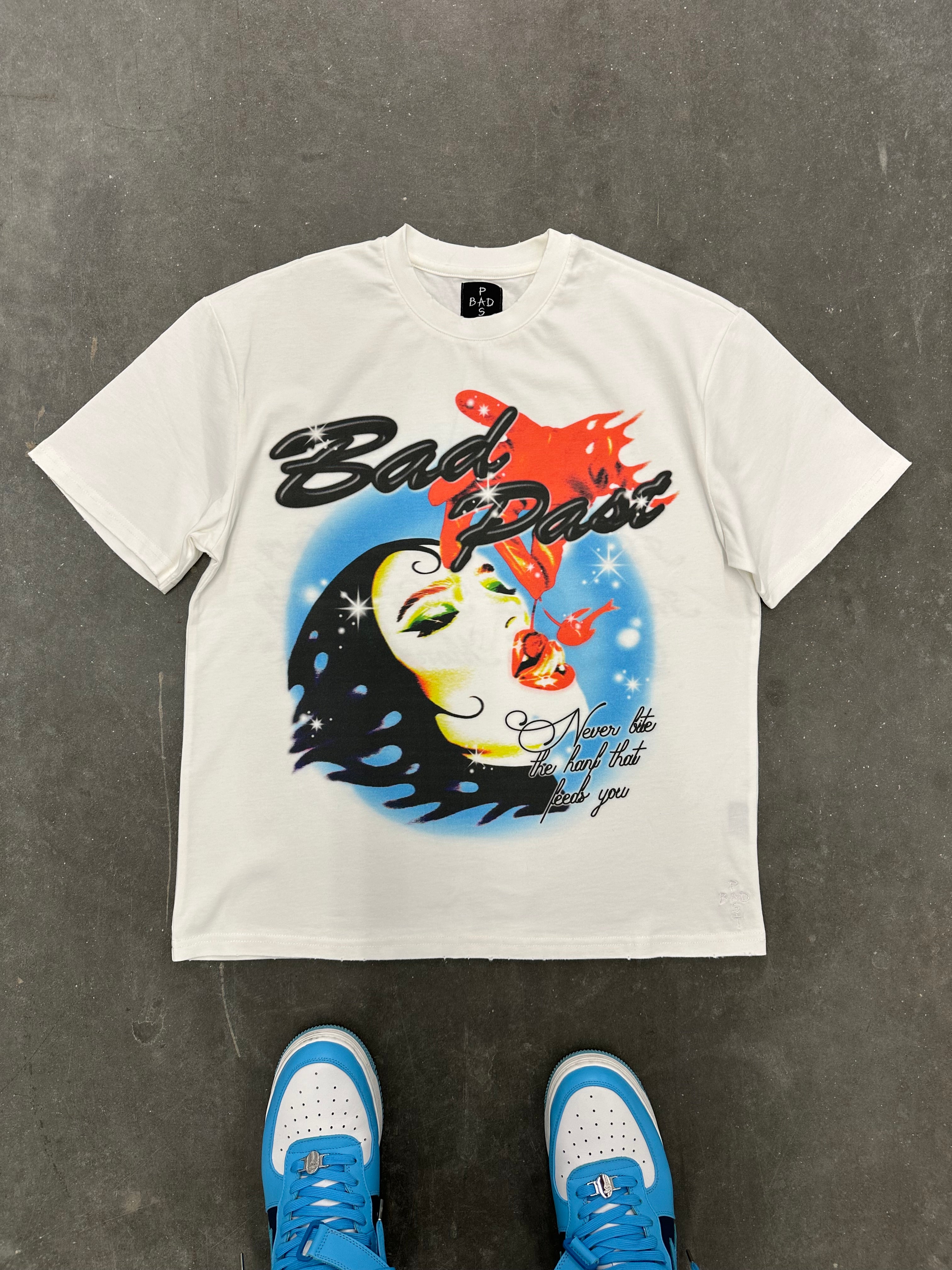 FRIENDS & MONEY TEE